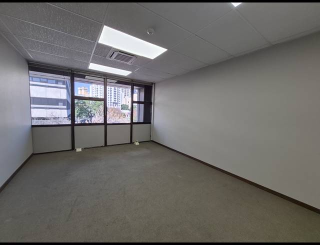 711M² OFFICE TO LET IN SANDTON CENTRAL
